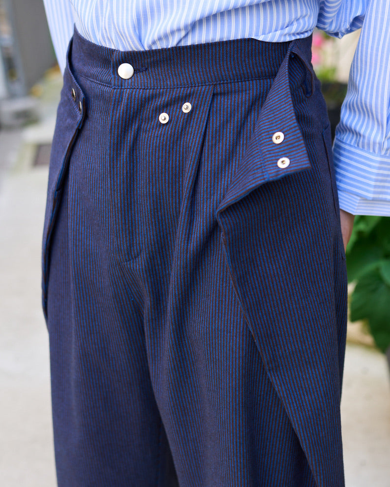 Zuri - Three Dimensional Pleated Pants - Stripe