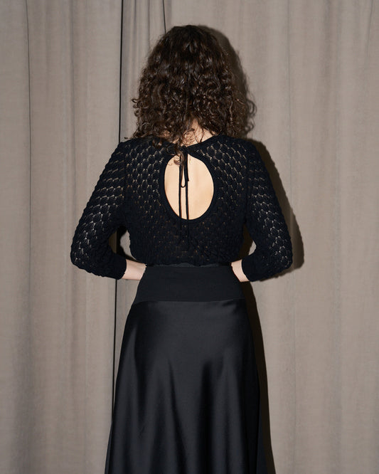 Sienna - Texture Lace Knit light Sweater - Black