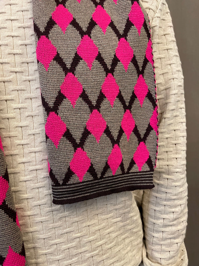 Mirri - Knitted Jacquard Scarf- Pink