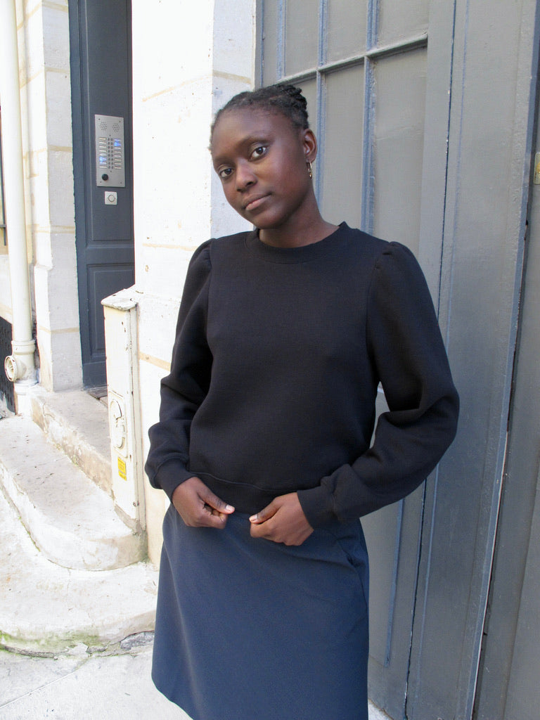 Rasha Puff shoulder Cropped Sweatshirt