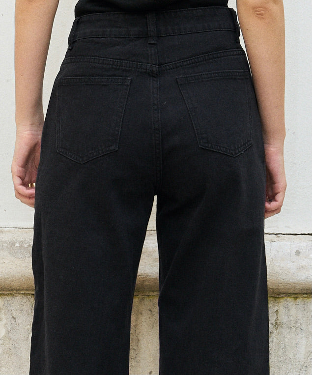 Beebee-Diamond Cut Wide Leg Jeans/Black