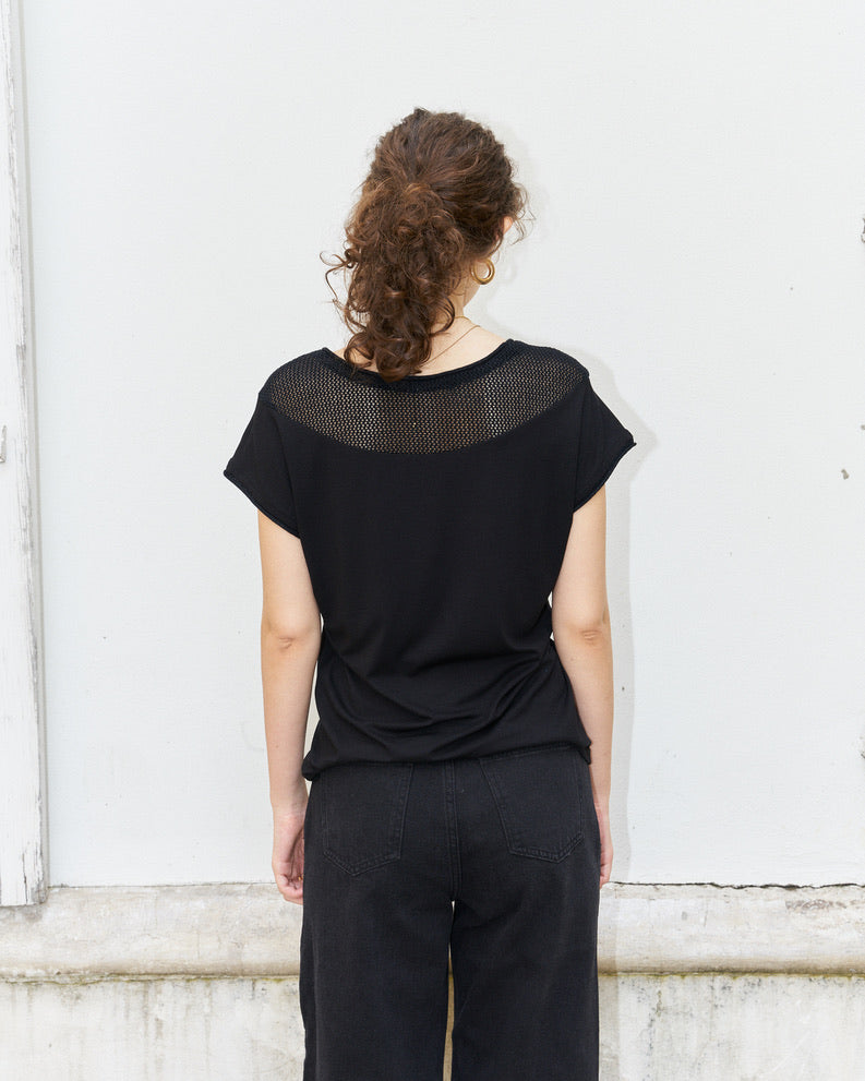 Orsa - Jersey Top with mesh inserts - Black