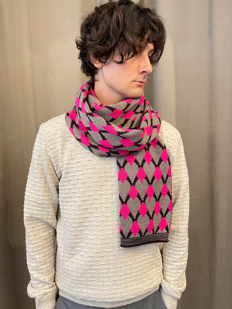 Mirri - Knitted Jacquard Scarf- Pink