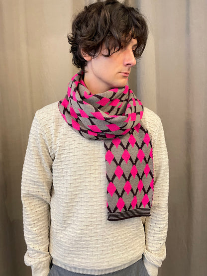 Mirri - Knitted Jacquard Scarf- Pink