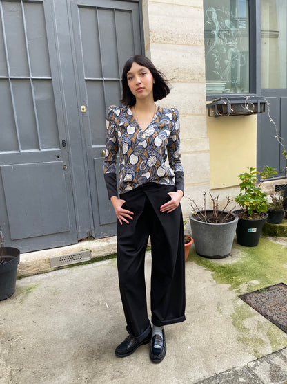Cassiopee - Woven Jacquard Fruit Pattern Top