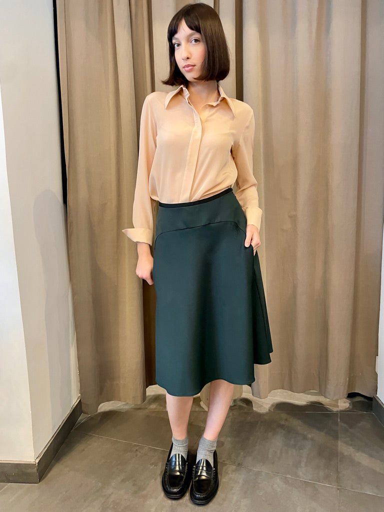 Frankie - Half-Circle Skirt with Bias-Cut Insert in cool-wool twill - Green