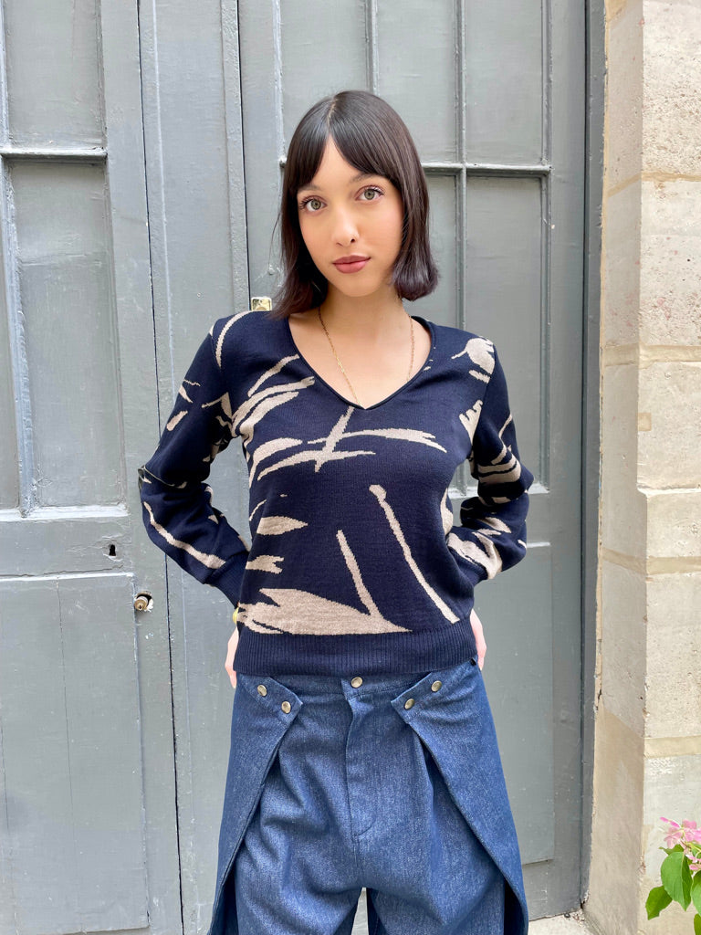 Shayla - Paintbrush Jacquard V-Neck Sweater