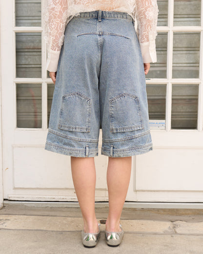Ashton - Upside-down Long Shorts - light wash