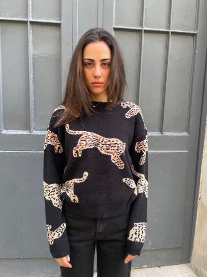Elijah - Oversized Copper-Detail Leopard Sweater