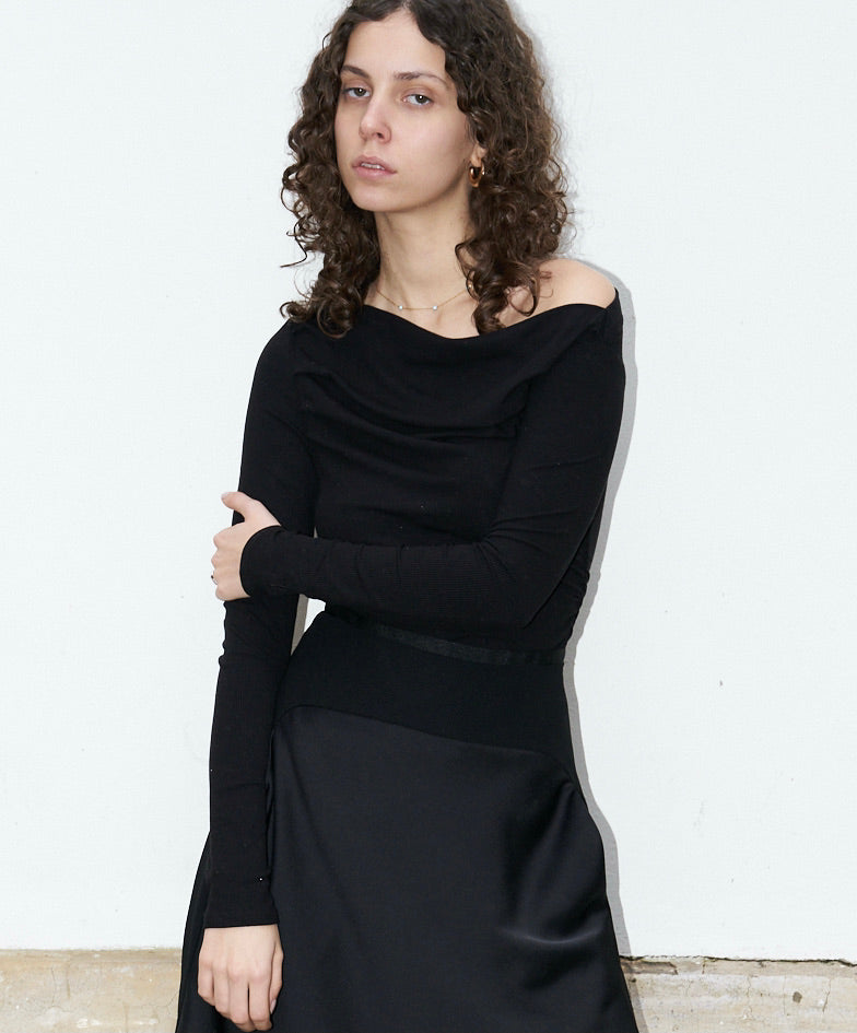Anitra - Ruched Ribbed Top - Black