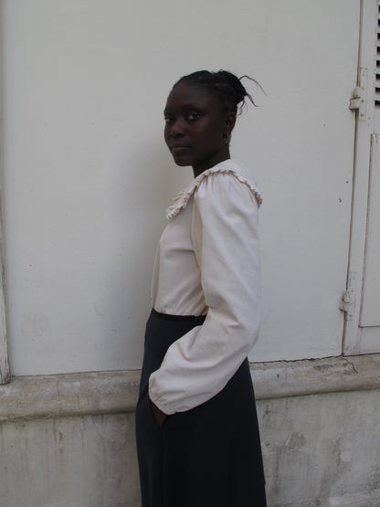 Erla-Retro Collar Soft Corduroy Shirt