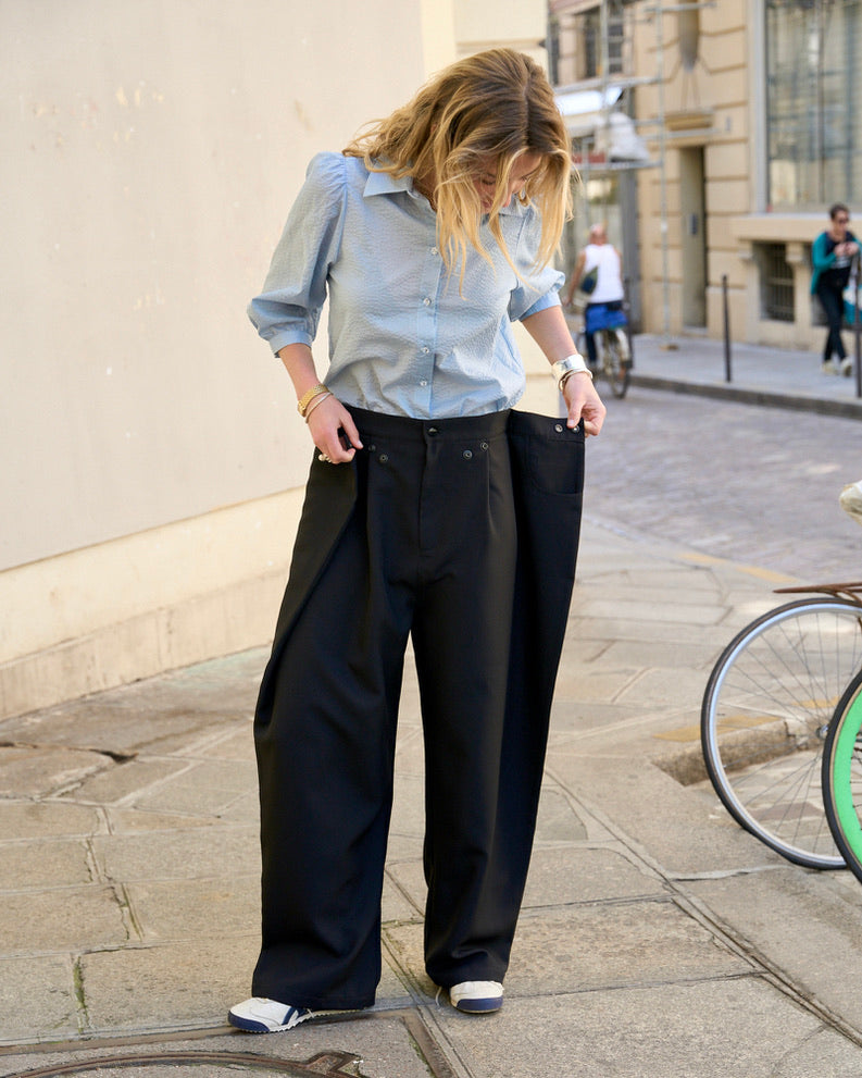 Zuri - Three Dimensional Pleated Pants - Black