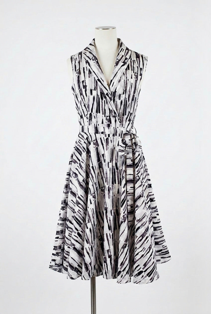 Reyna - Circle Wrap Dress - Abstract Jacquard - Black & White