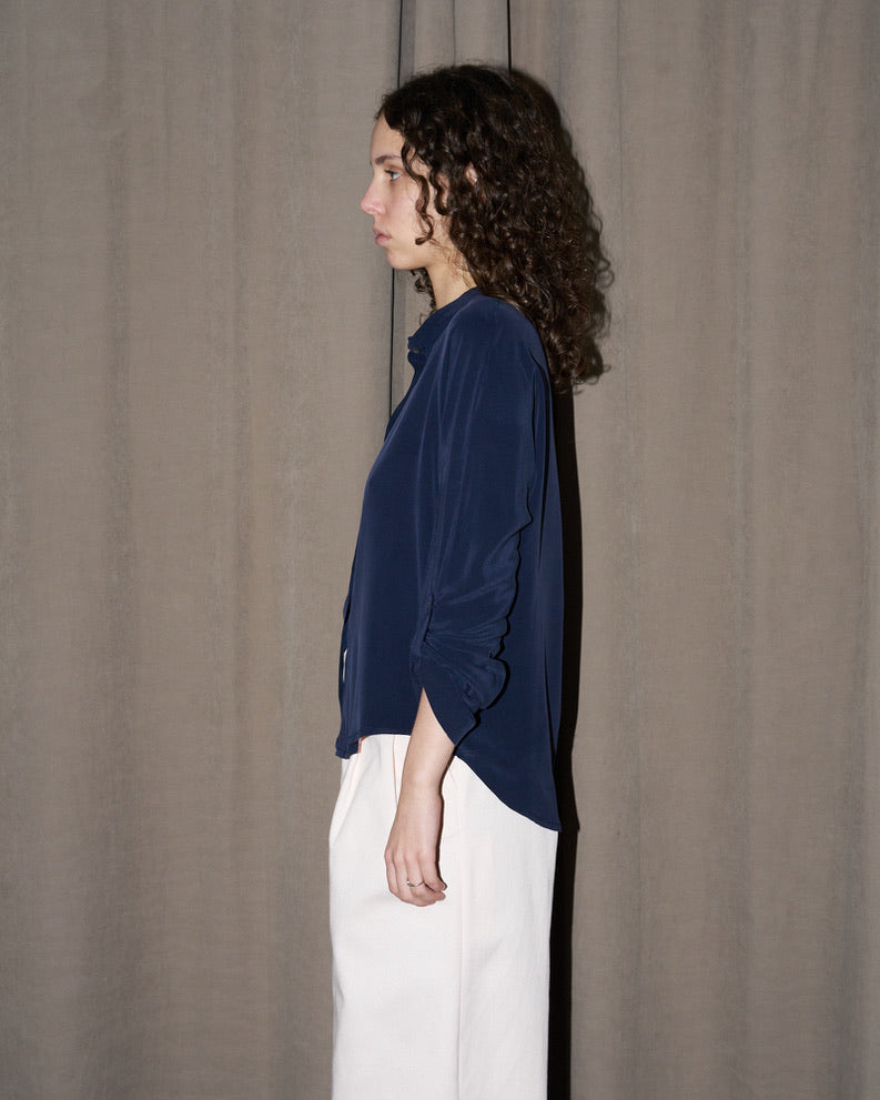 Whitney - Silk Shirt - Navy