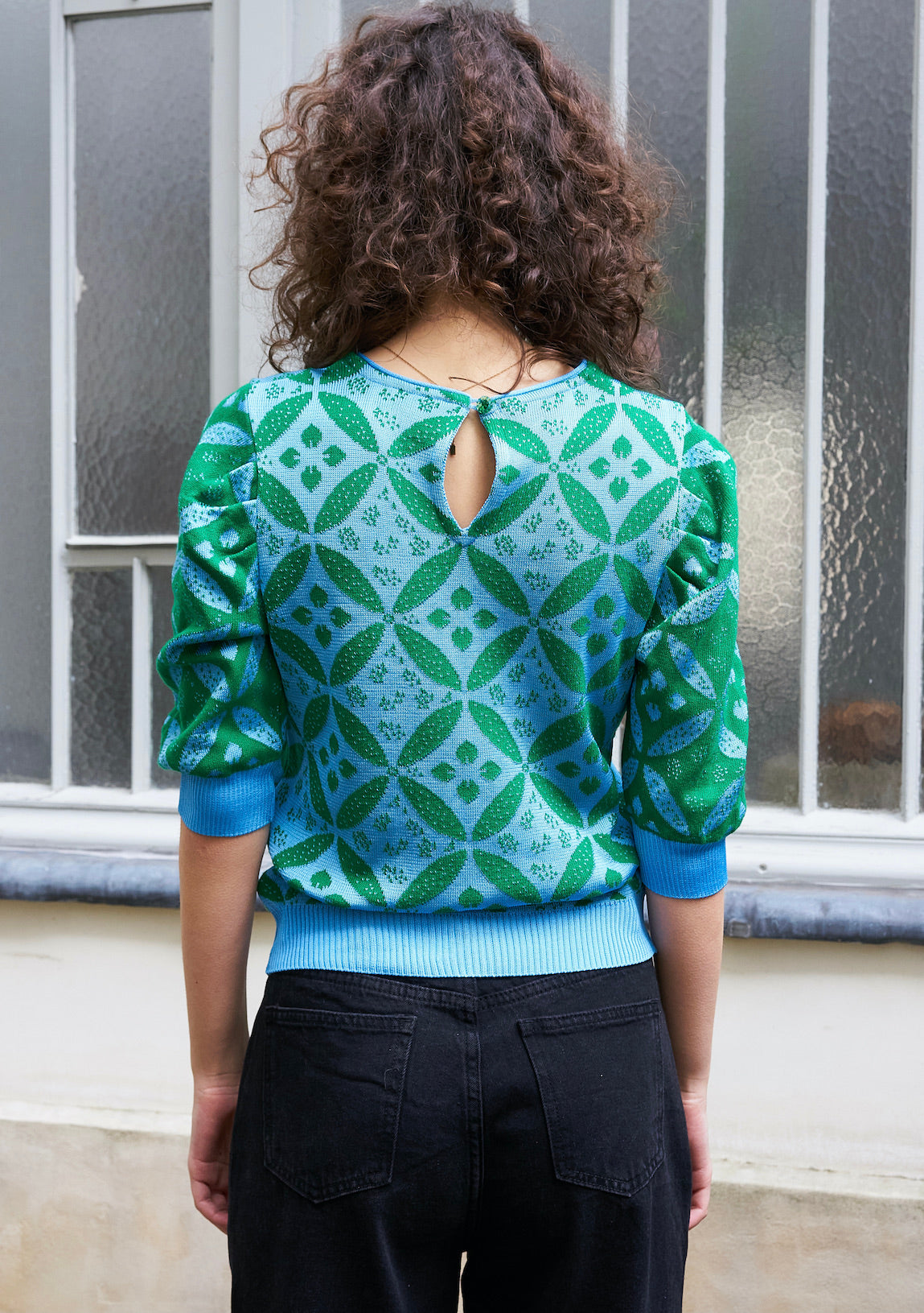 Ephi-Puff Sleeve Flower Jacquard Sweater