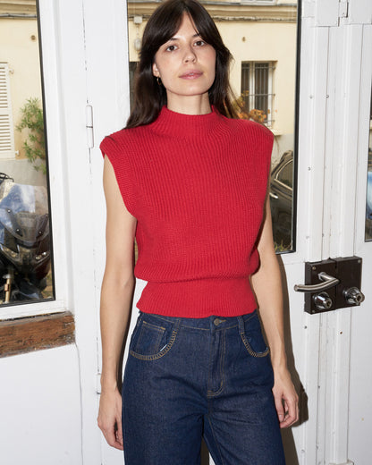 Lara - Knitted Vest with Padded Shoulders - Red