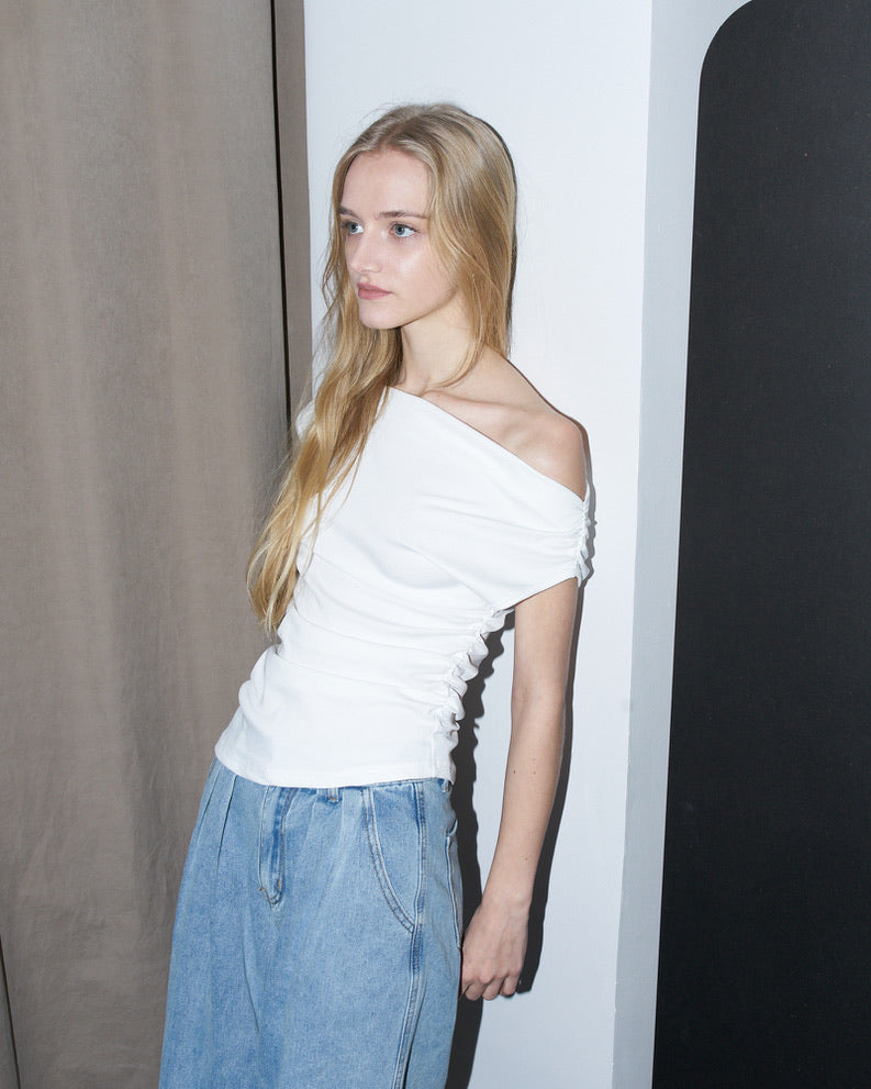 Anika - Ruched Stretch Top - White