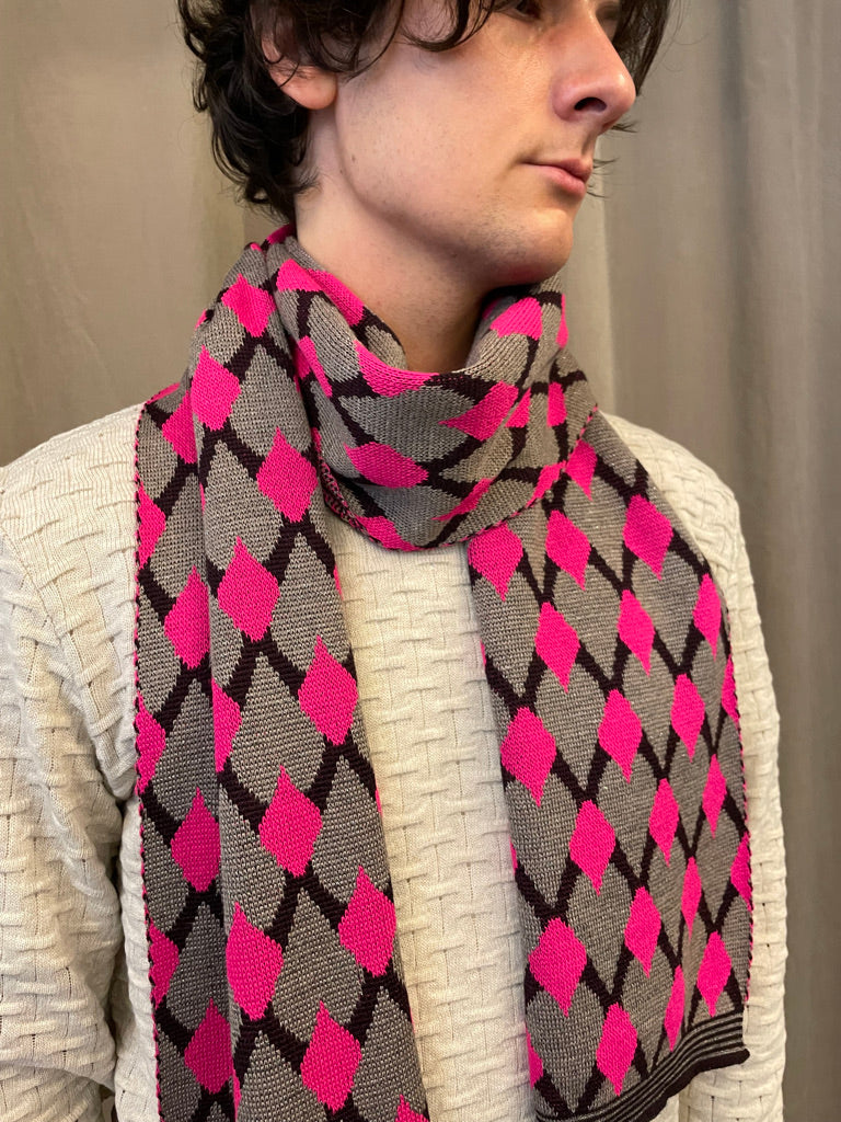 Mirri - Knitted Jacquard Scarf- Pink