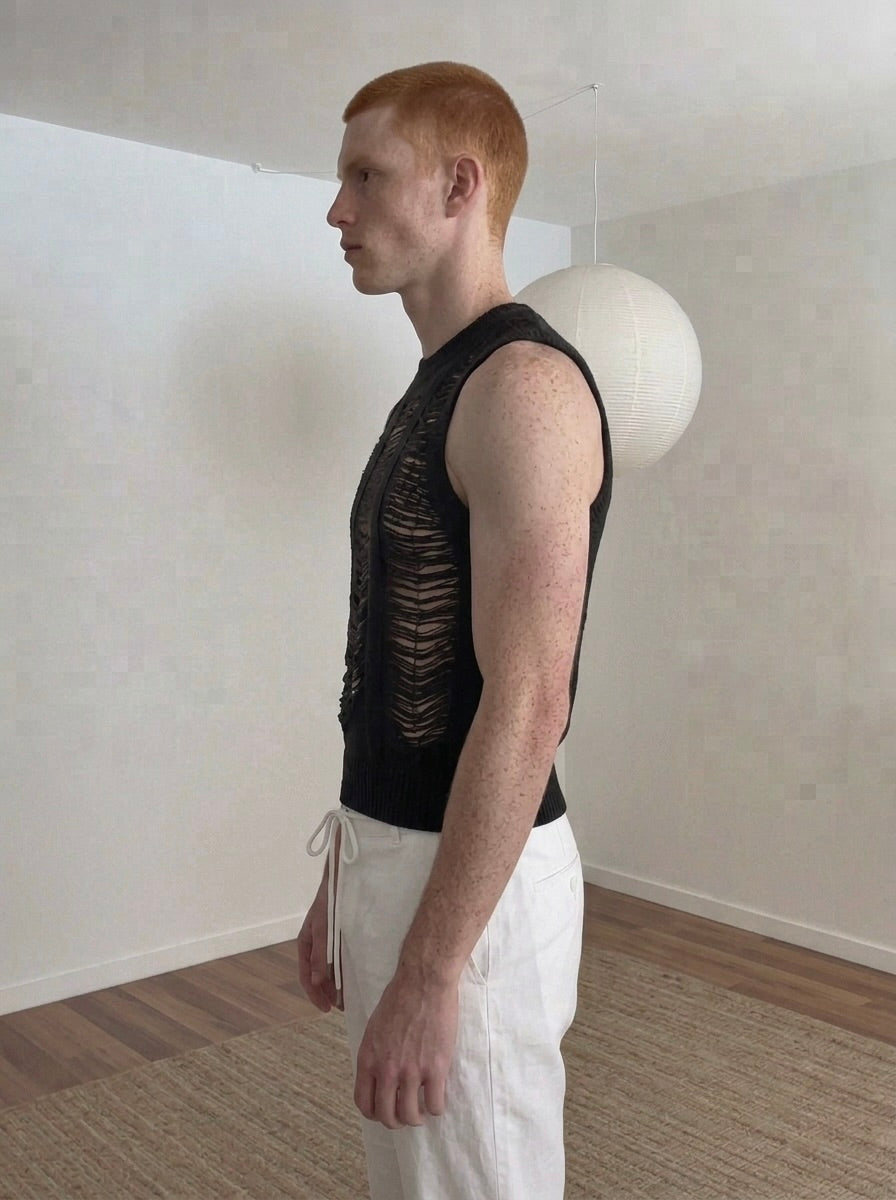 Amina - Distressed Open-Knit Vest - Man