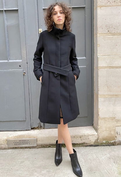 Neola Tailored Fitted Coat-Black