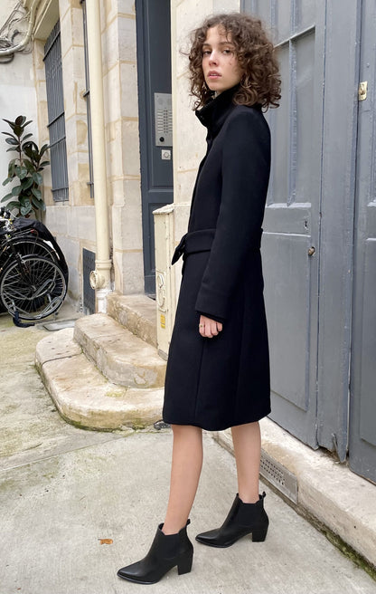 Neola Tailored Fitted Coat-Black