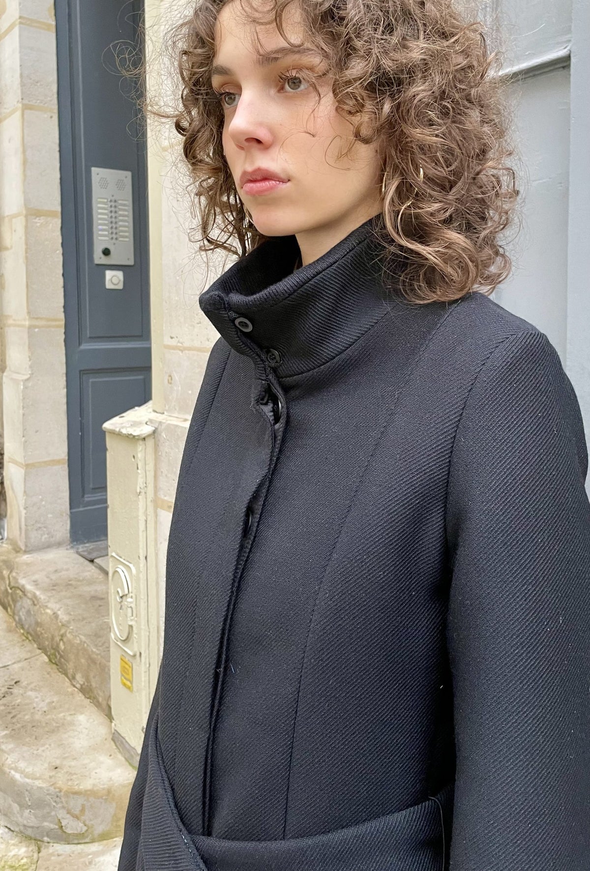 Neola Tailored Fitted Coat-Black