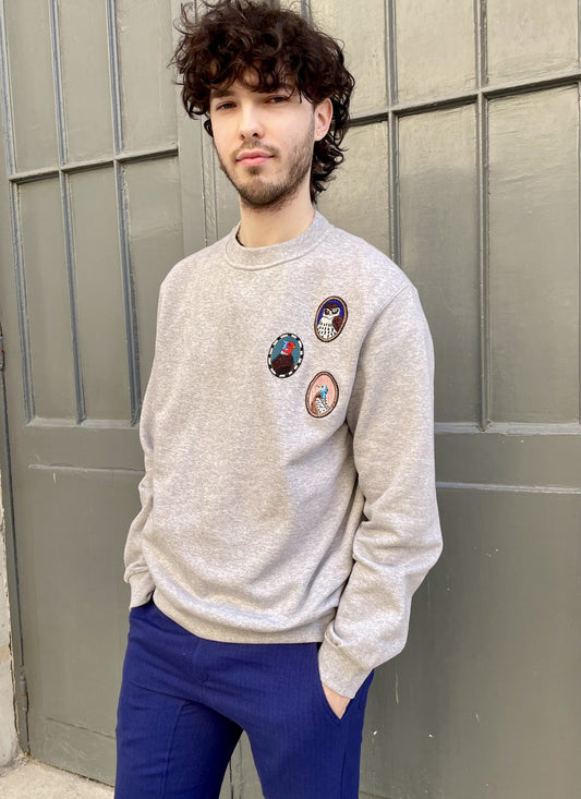Karli M - Sweatshirt with embroidered Bird Cameos-grey
