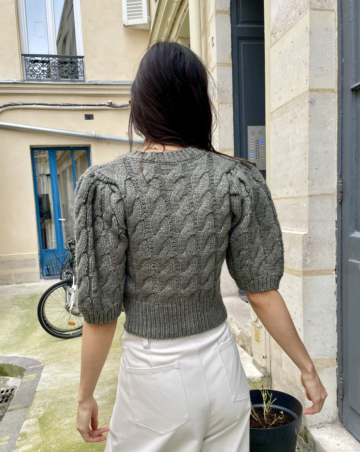 Brandy - Cropped Cable Knit Sweater with Puffy Sleeves