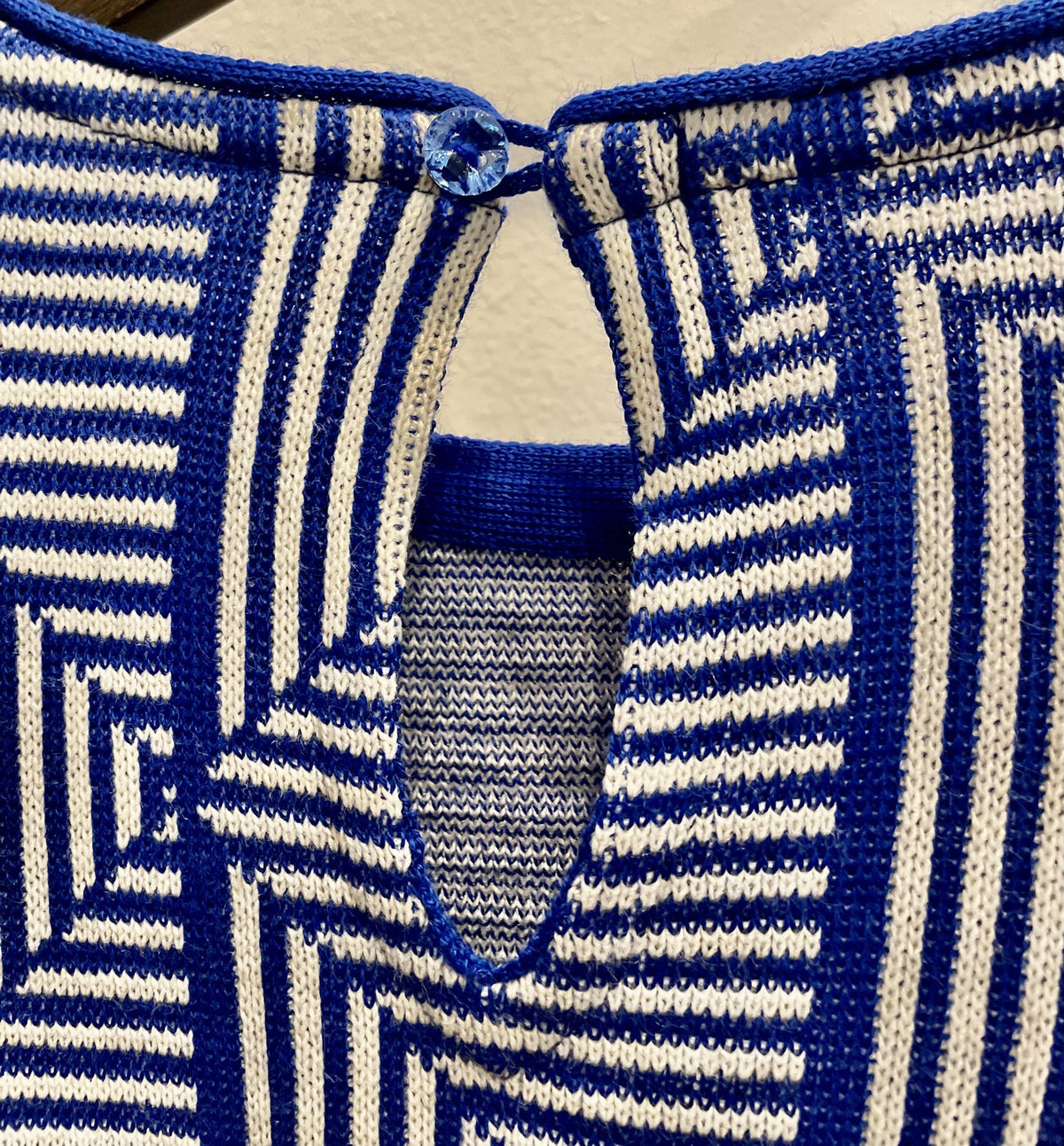 Loreza - Puff Sleeve Geometric Jacquard Sweater - Blue/Ecru