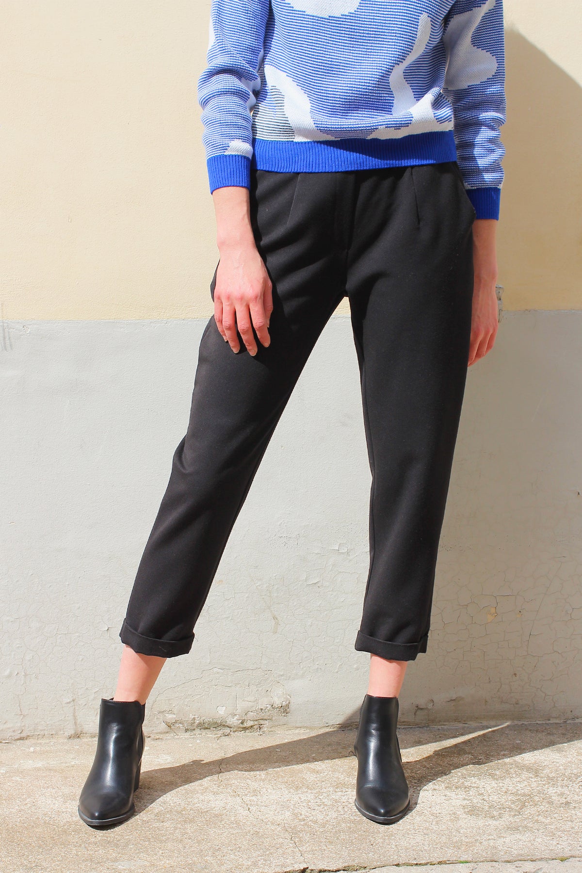 Vickie-Tailored Cropped Soft Pants