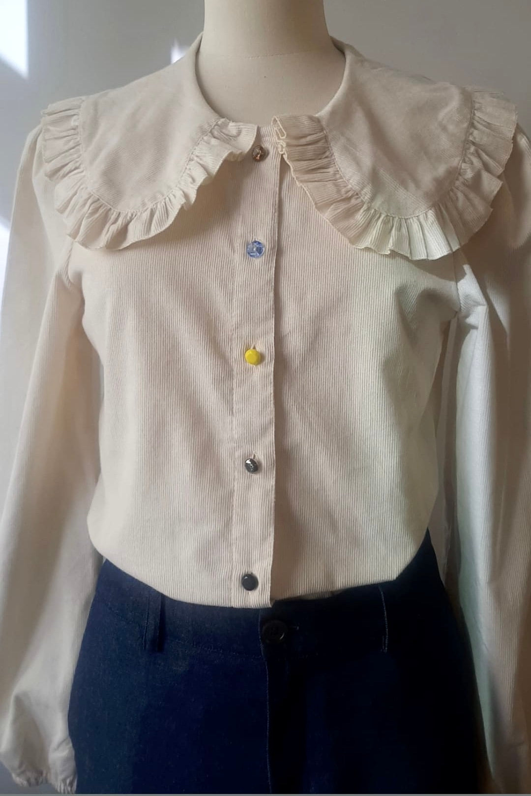 Erla-Retro Collar Soft Corduroy Shirt