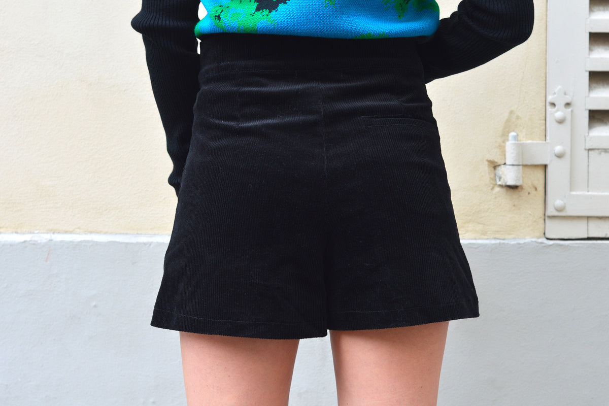 Lena High waist Corduroy shorts