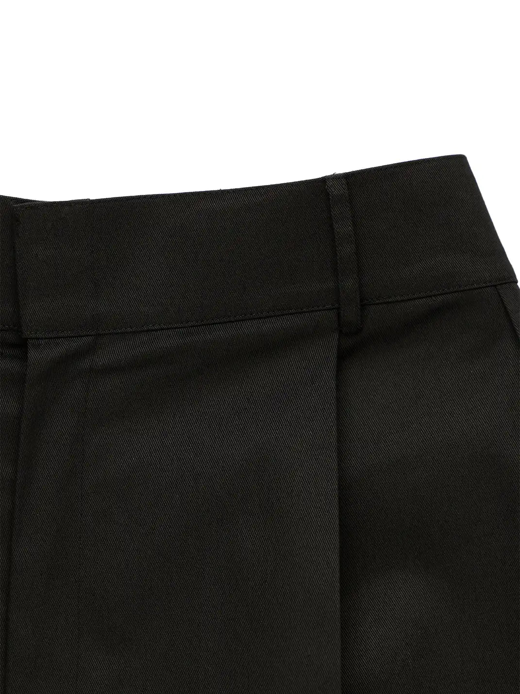 Aron - Structured Pleated Jorts - Black